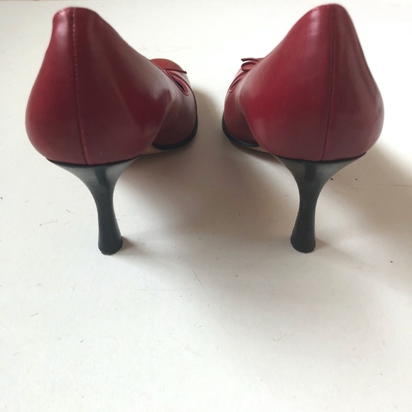 Italian Isaac Mizrahi Red Leather Heels - Picture 8 of 13